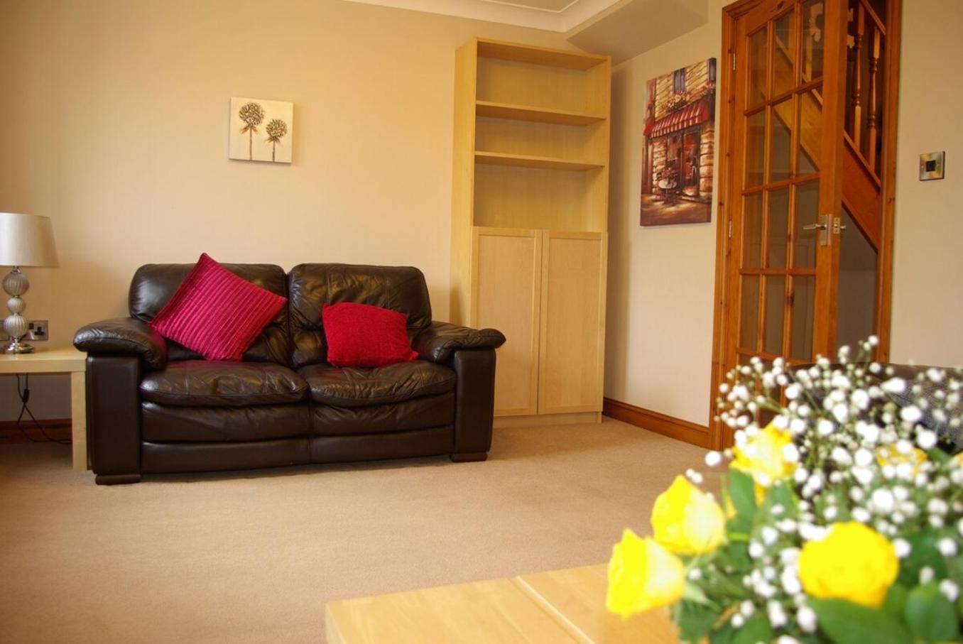 Portland Mews - 3 Bed Holiday Home By Premier Serviced Accommodation Leek Extérieur photo